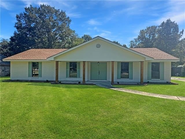 301 STEELE Road – photo 1