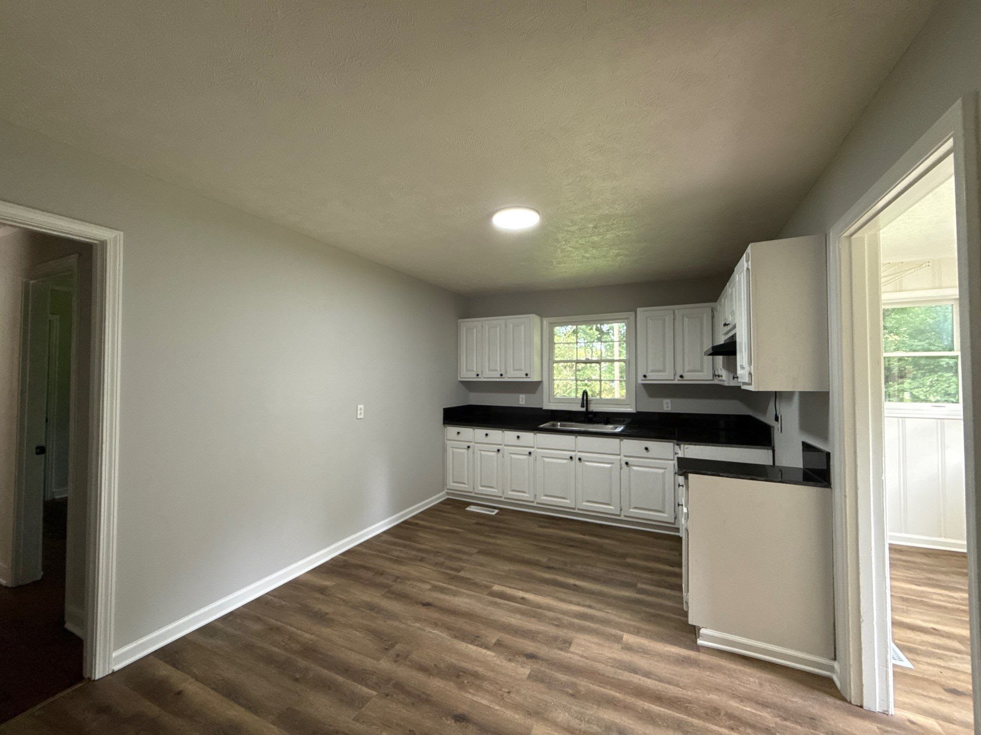 610 N McLemore Ave, Brownsville TN – photo 5