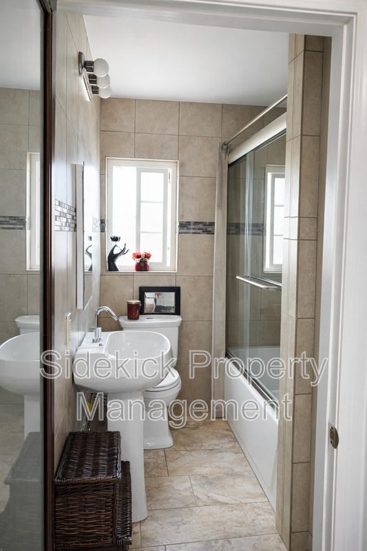4321 Beagle St – photo 5