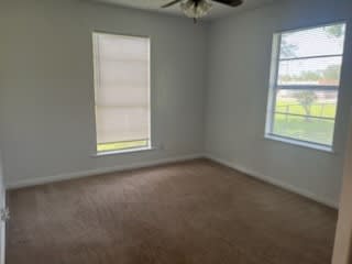 1029 North Chenango Street – photo 4