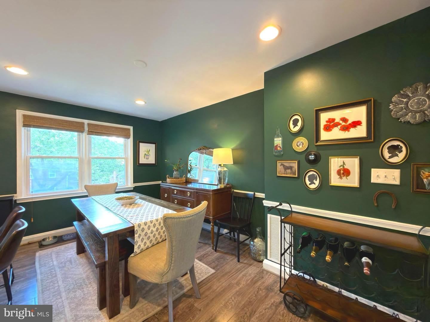 Beautiful 3-bedroom, 2-full-bath townhome in desirable Rodgers Forge! – photo 5