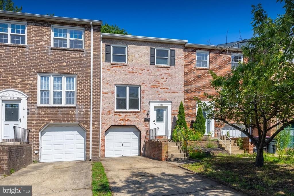 1445 Boxwood Drive – photo 3