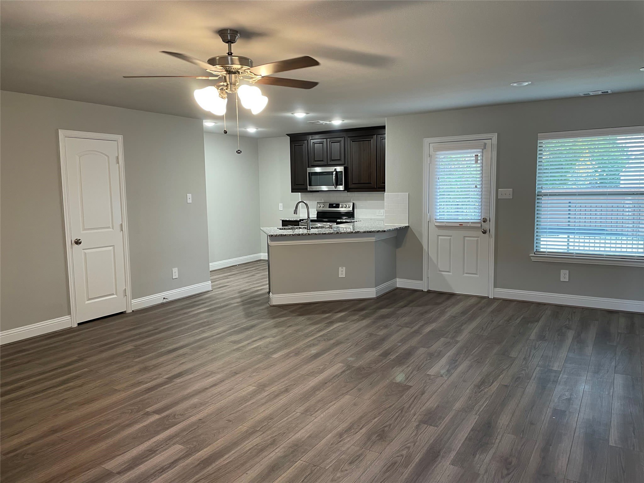 6816 Topaz Drive – photo 2