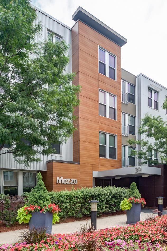 Mezzo Design Lofts – photo 2