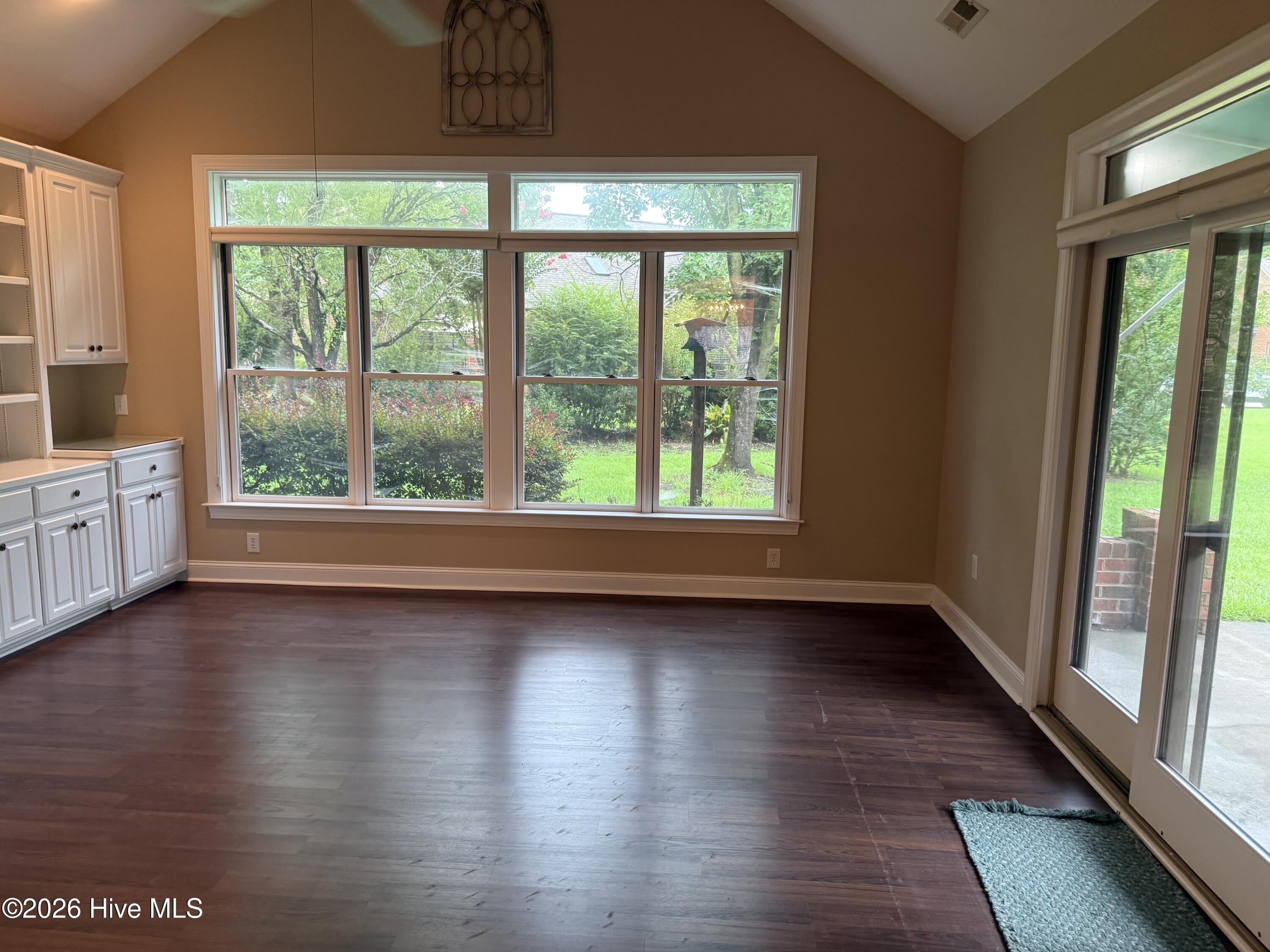 309 Village Green Drive – photo 4