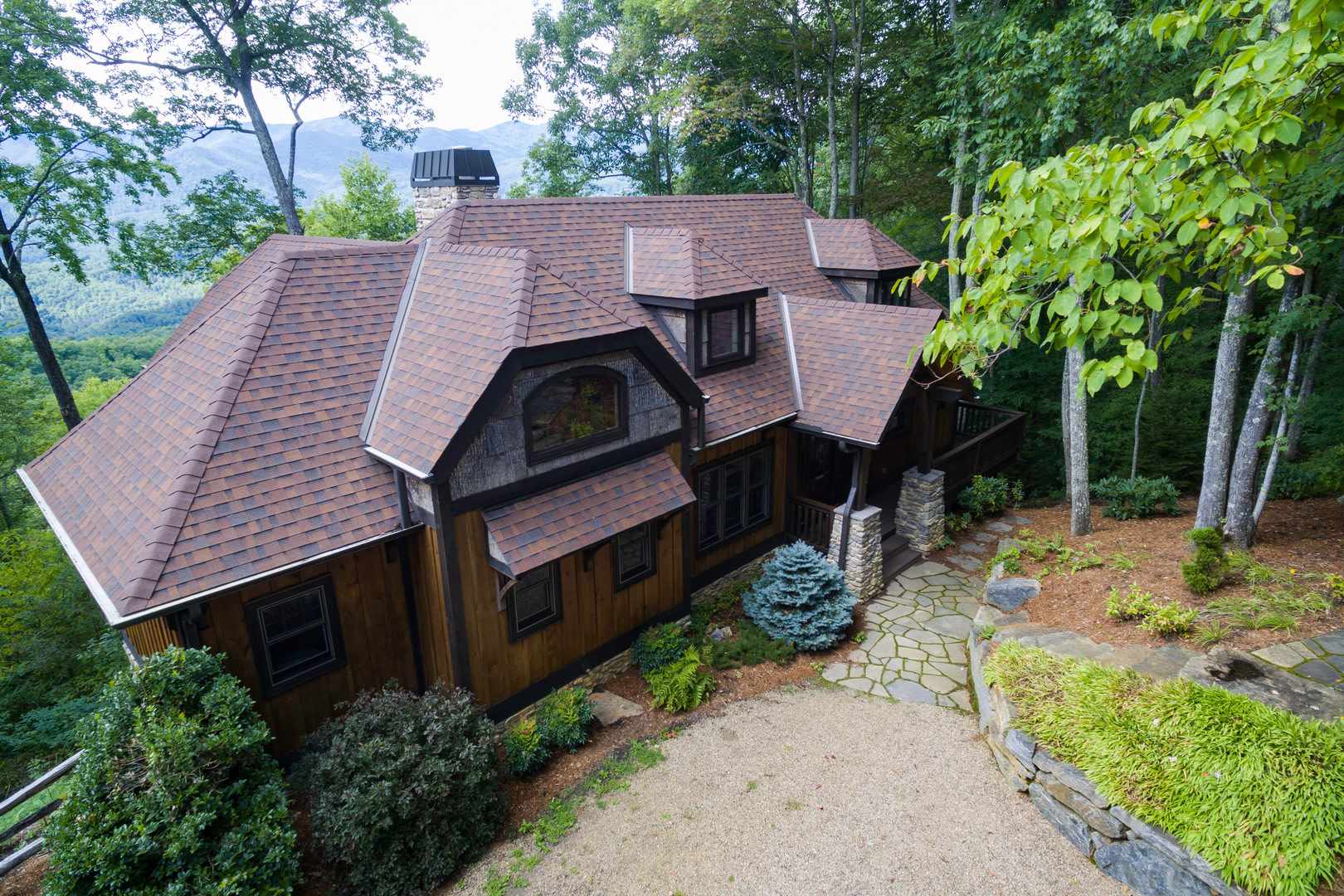 Beautiful Mountain home in Balsam Mountain Preserve Community $3500 a month with year-long lease – photo 2