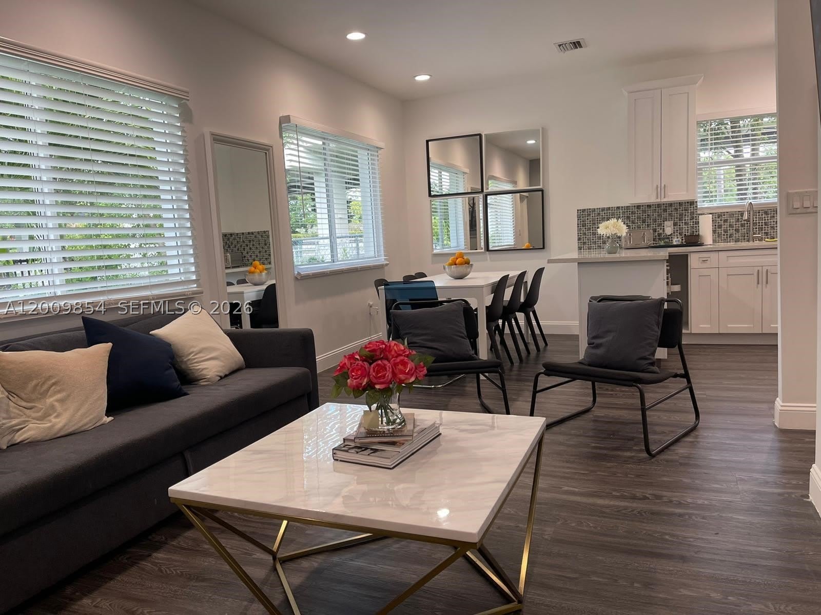 4034 NW 23rd Ave – photo 3