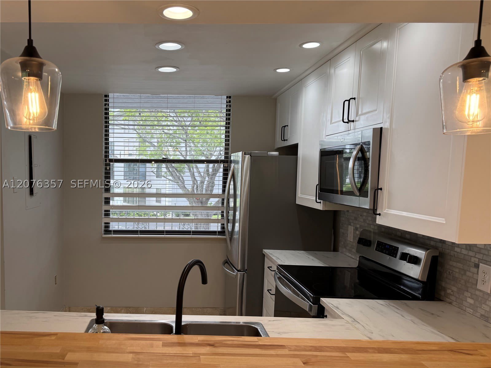 1520 Whitehall Dr – photo 5