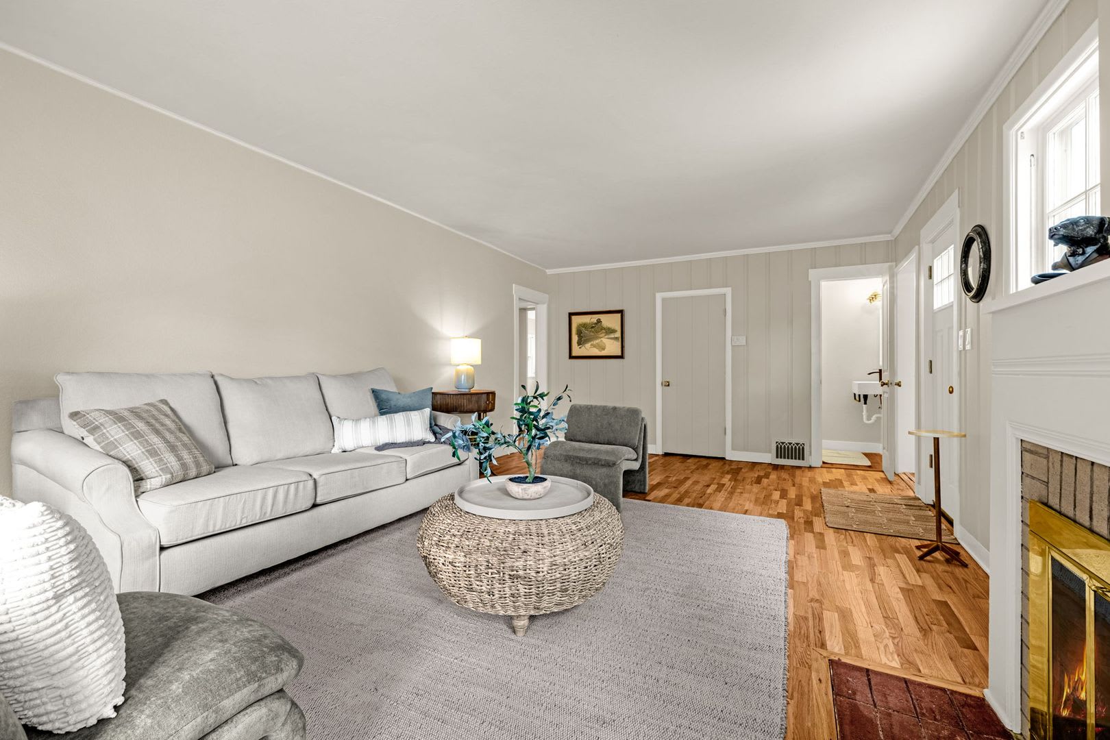 Beautifully Updated 5-Bedroom Rental Near The Broadmoor!! – photo 5