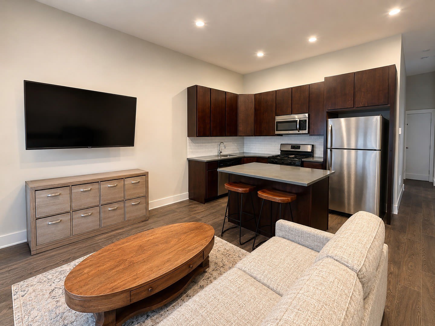 853 N Winchester Avenue – photo 2