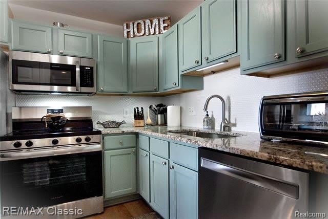 1155 S Lake Drive – photo 5