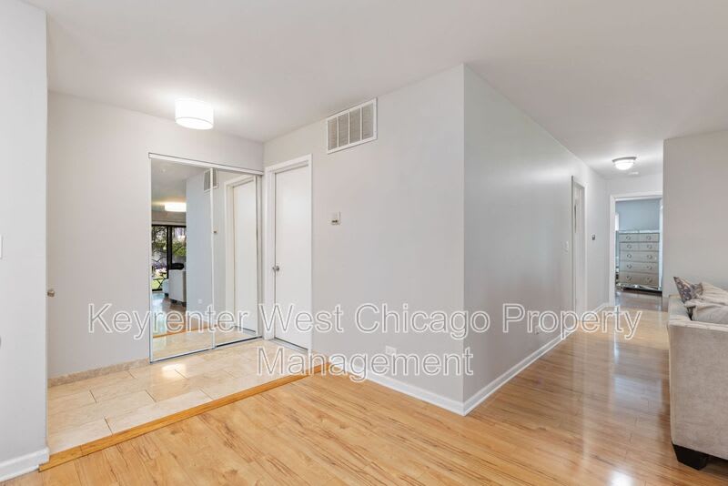 2930 Northampton Dr – photo 2
