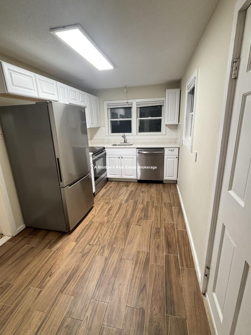 50 Oakdale Ave. – photo 1