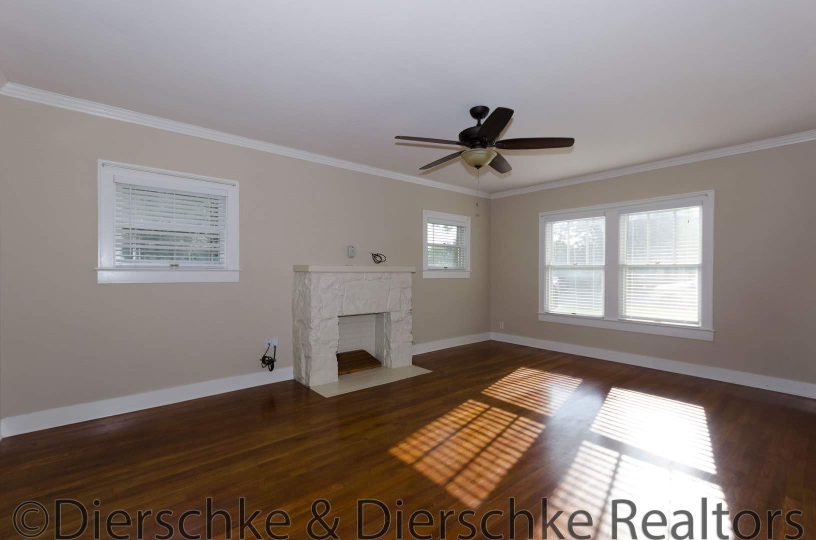 Precious Santa Rita Home 3 Bedroom 2 Bath Over 1600 Sq Ft Don T Miss Out – photo 4
