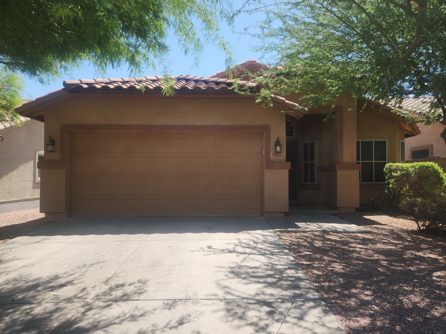 Spacious Home with Mountain views Near Downtown – photo 1