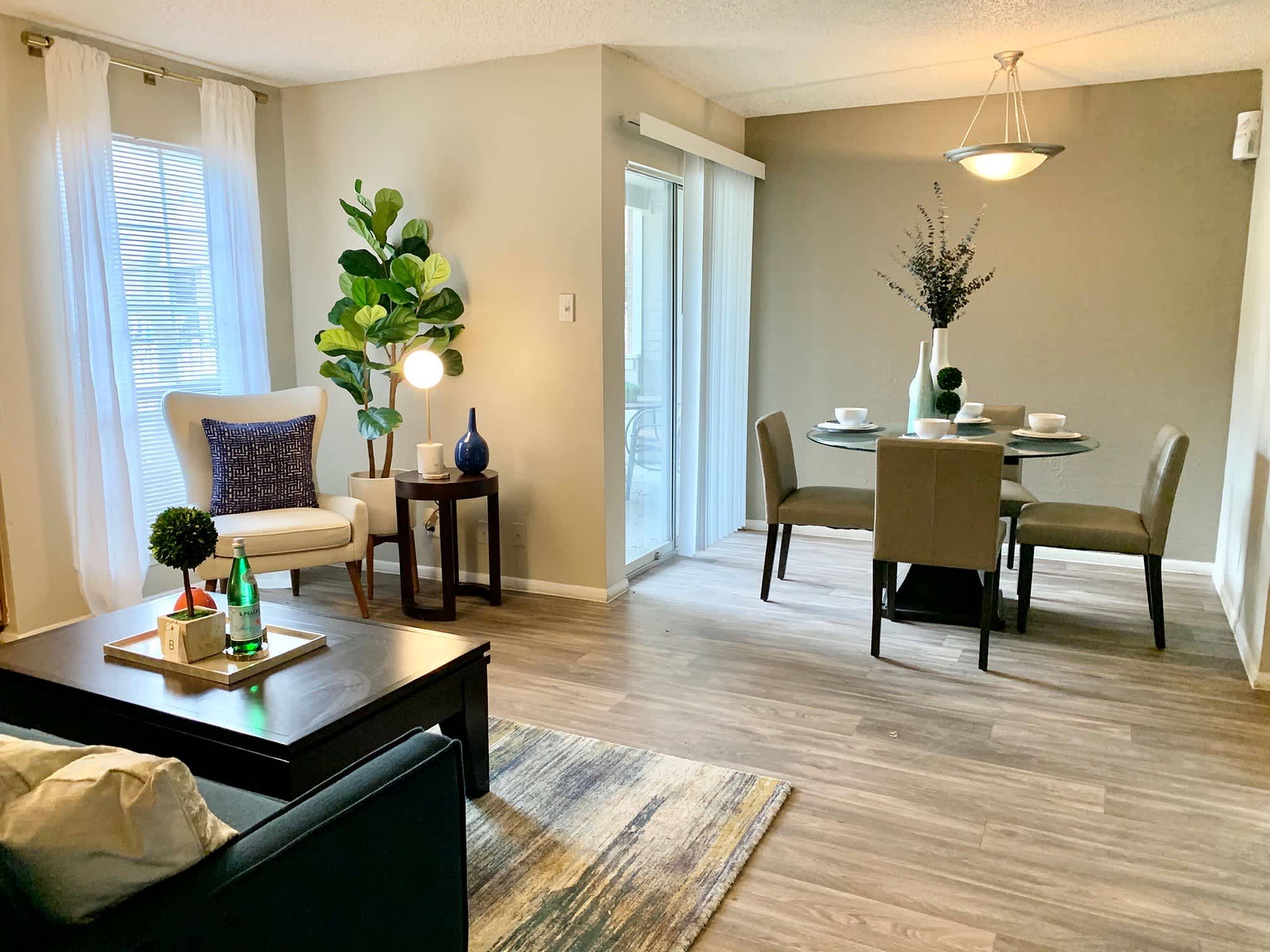 Oak Ridge Apartments – photo 2