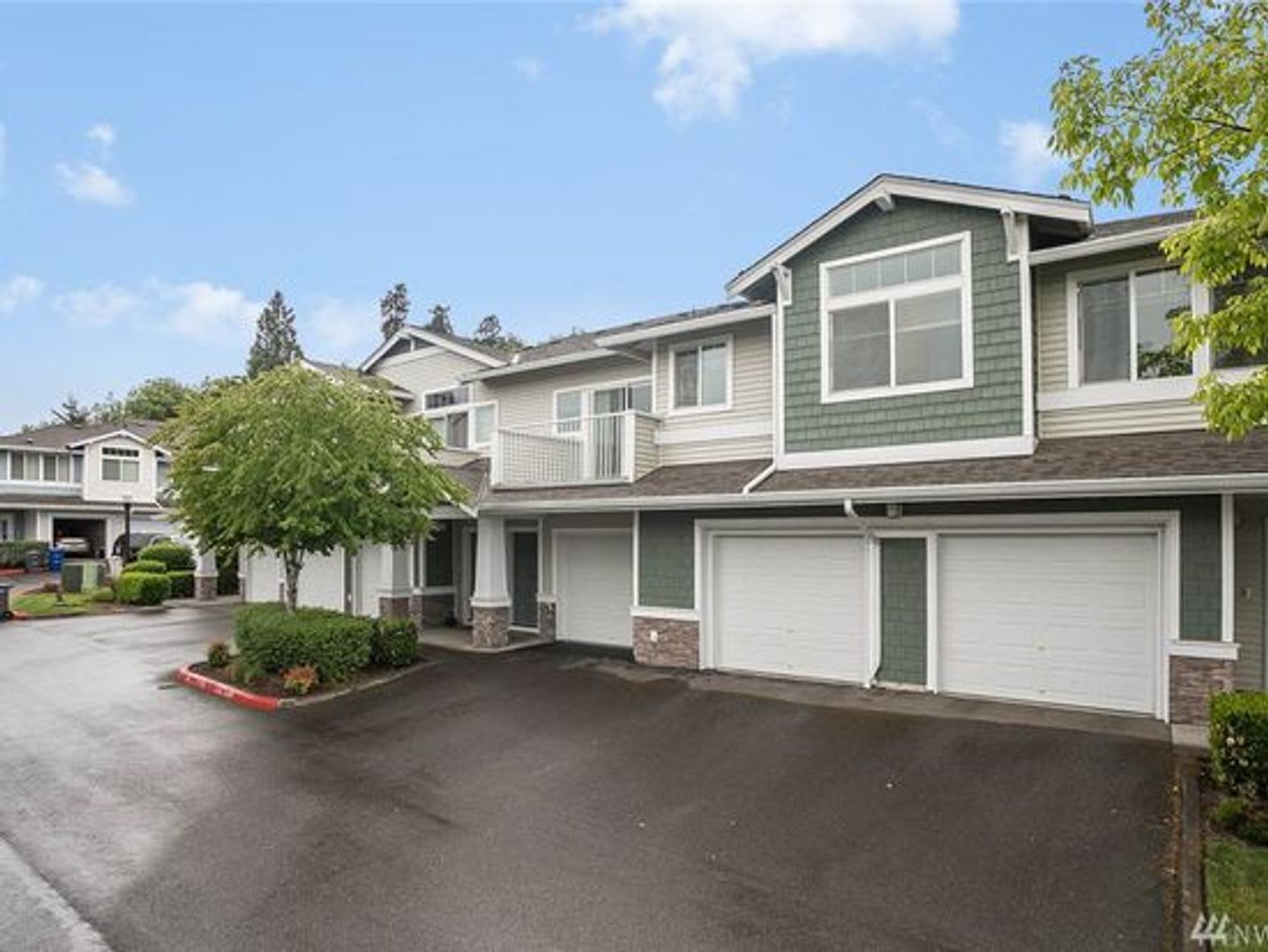 Excellent 2 Bed Seatac Condo With Tons Of Amenities – photo 1