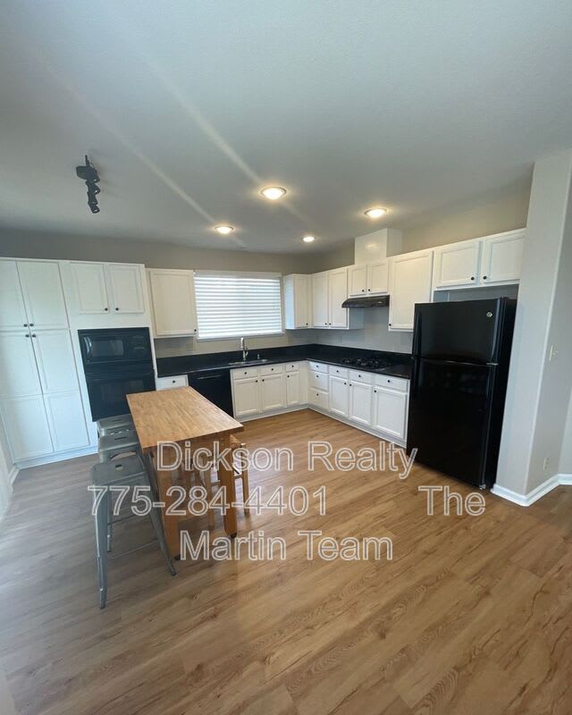 7445 Hunter Glen Drive – photo 3