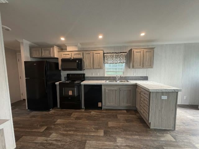 1668 Coldwell St – photo 2