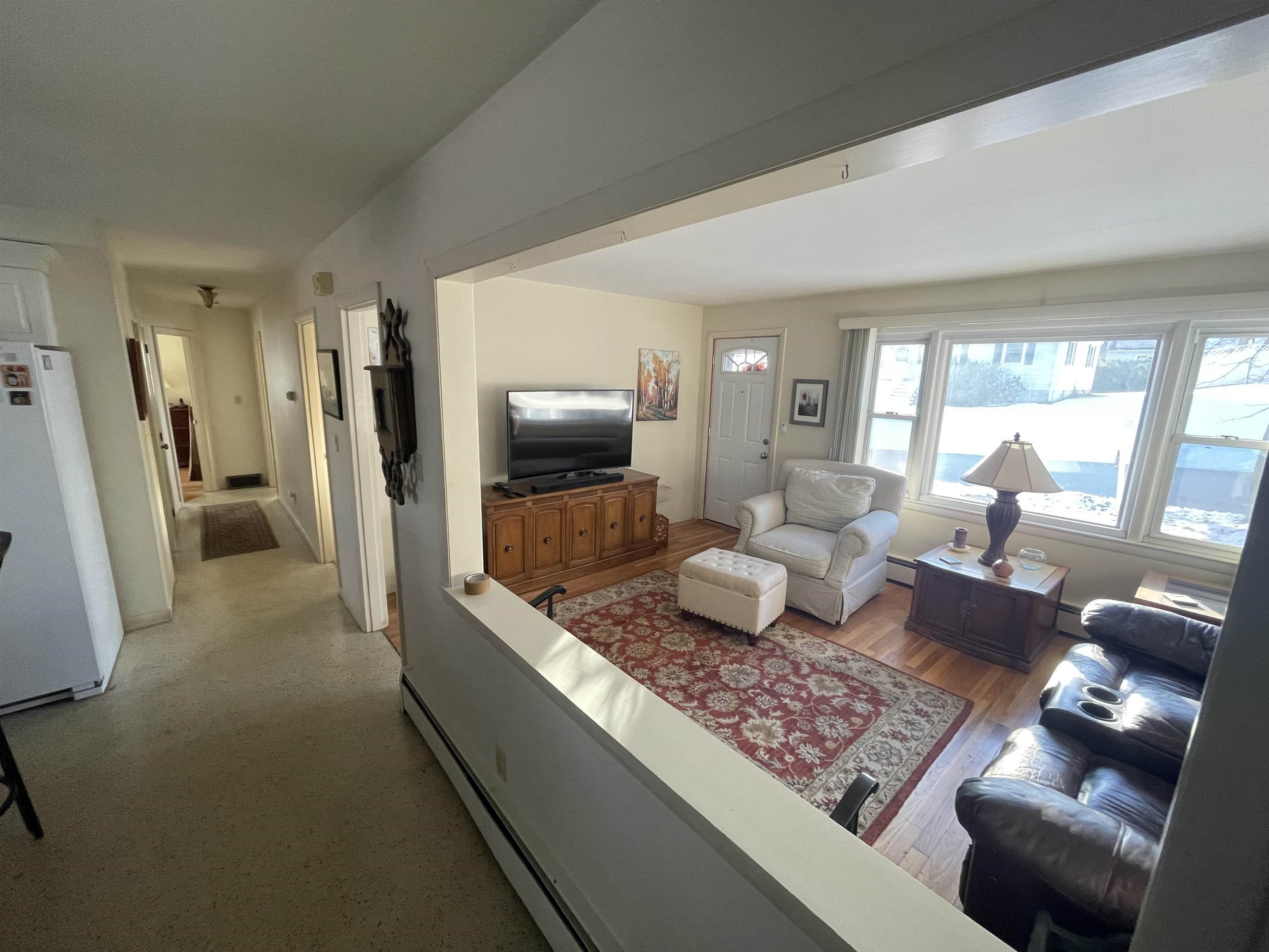 142 Constant Street – photo 2