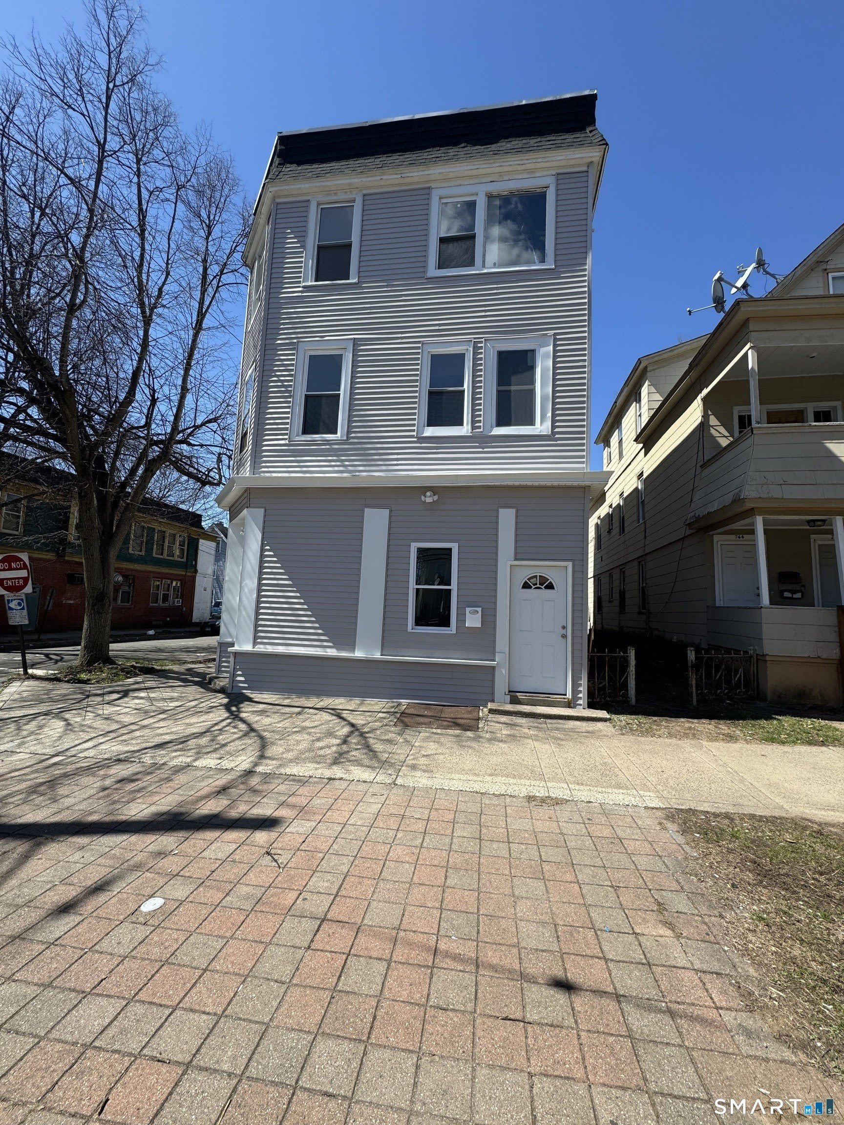 740 Dixwell Avenue – photo 1