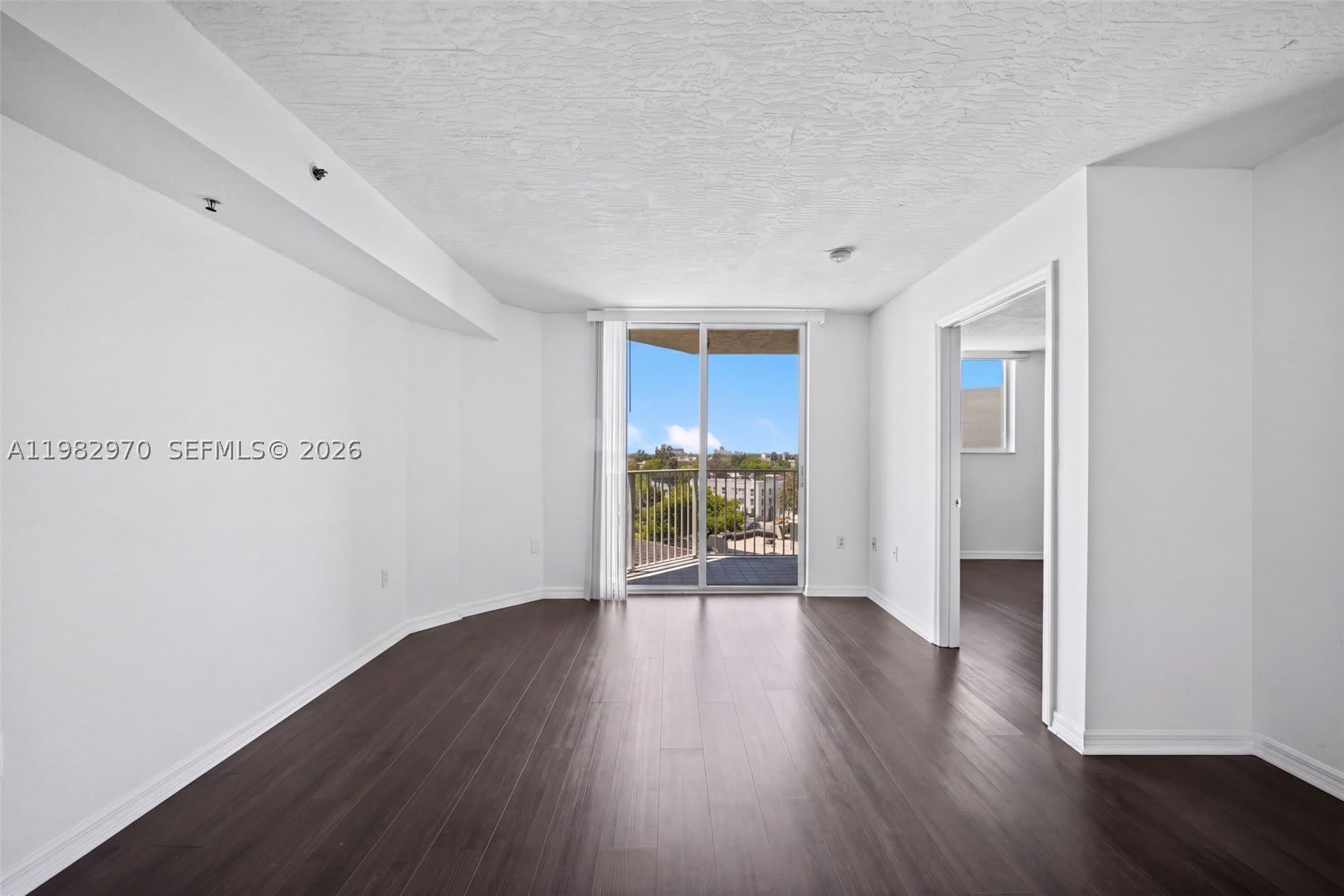 102 Sw 6Th Ave – photo 3