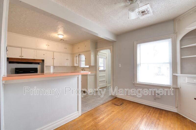1132 Saint Clair Avenue – photo 5