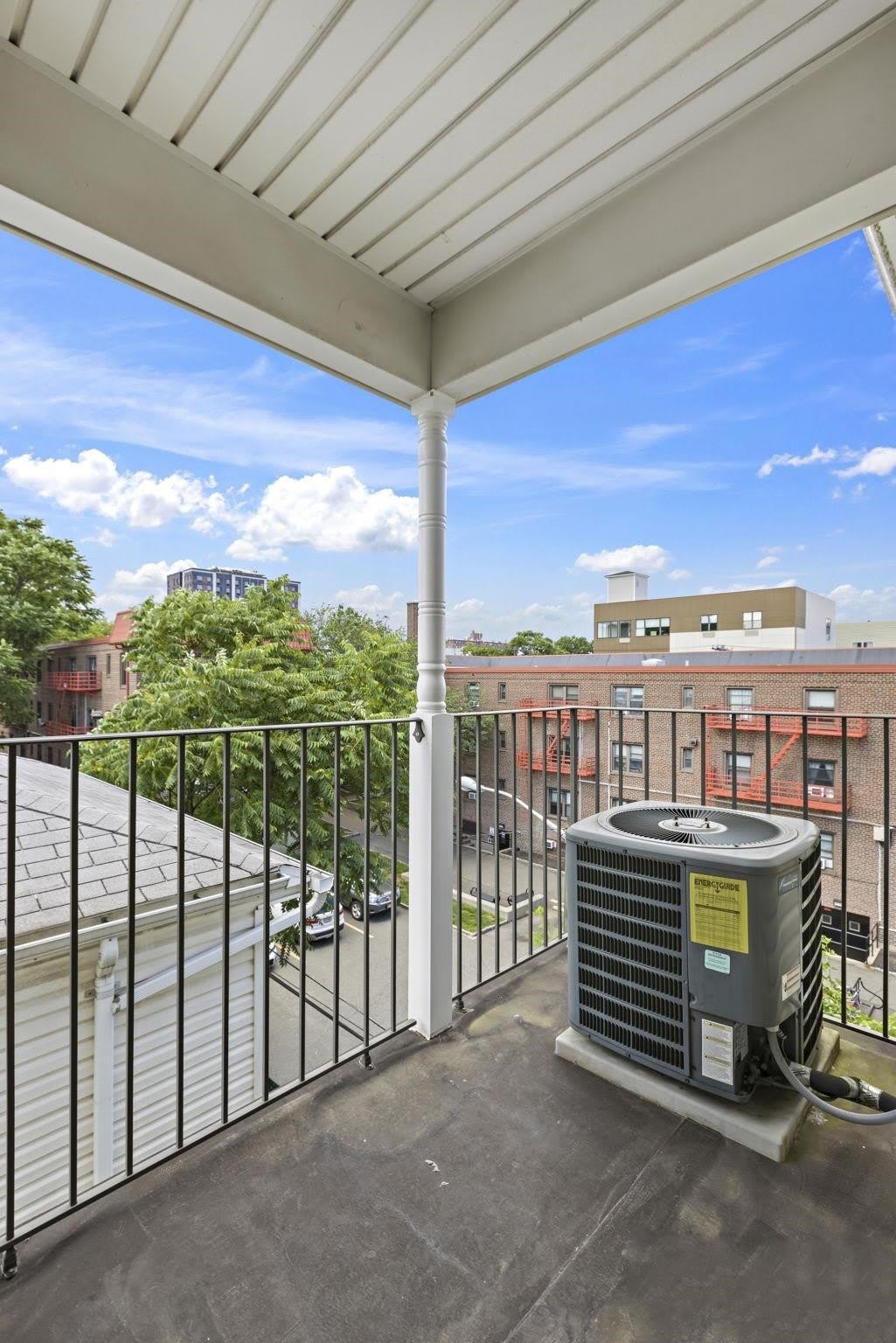 304 49TH ST – photo 5