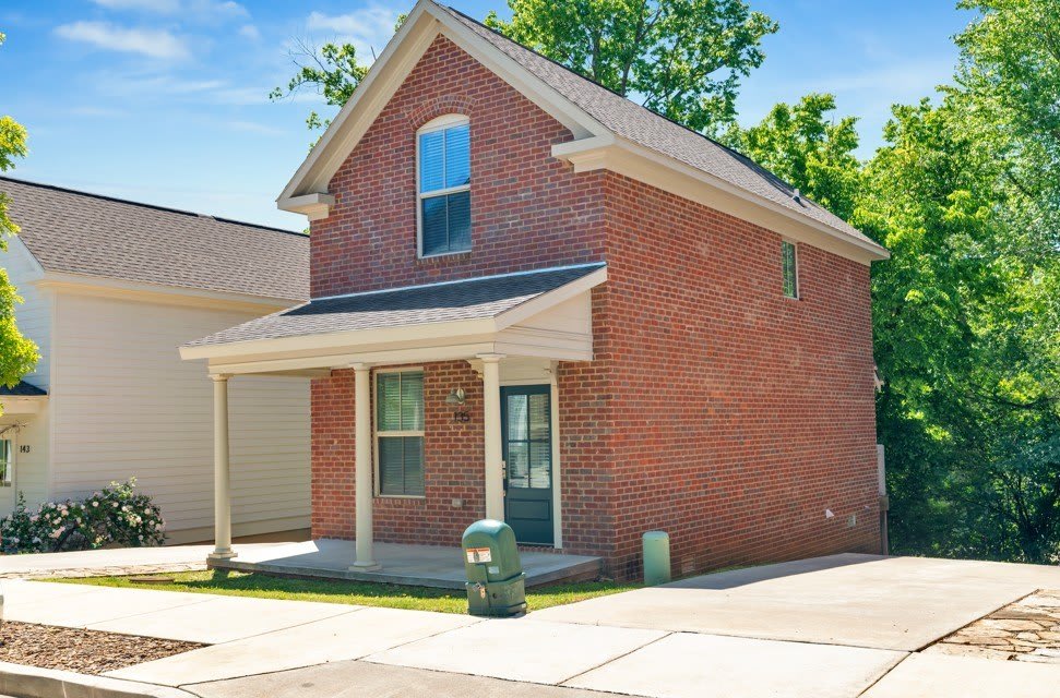 135 E South Street – photo 2