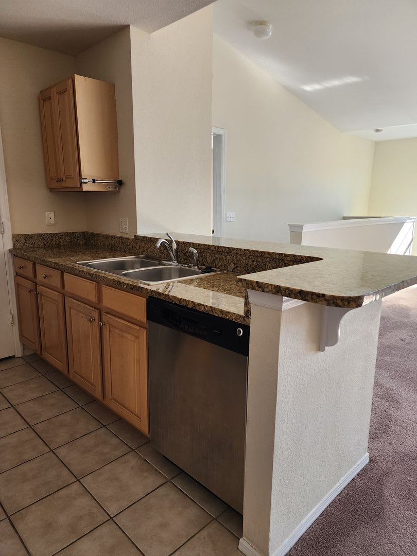 For Lease 3 Br 2 Ba Nautilus Cove Condo Includes Water Sewer Garbage – photo 5