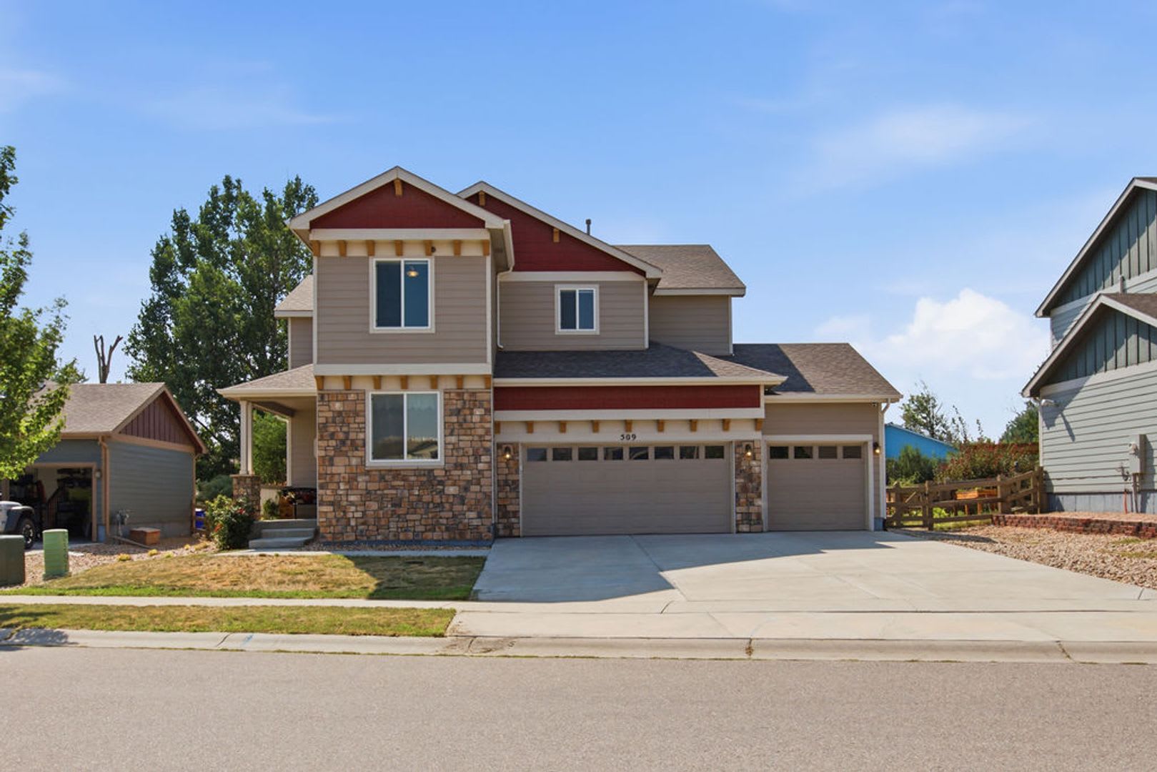 4 Bedroom 3 Bathroom in Berthoud – photo 2