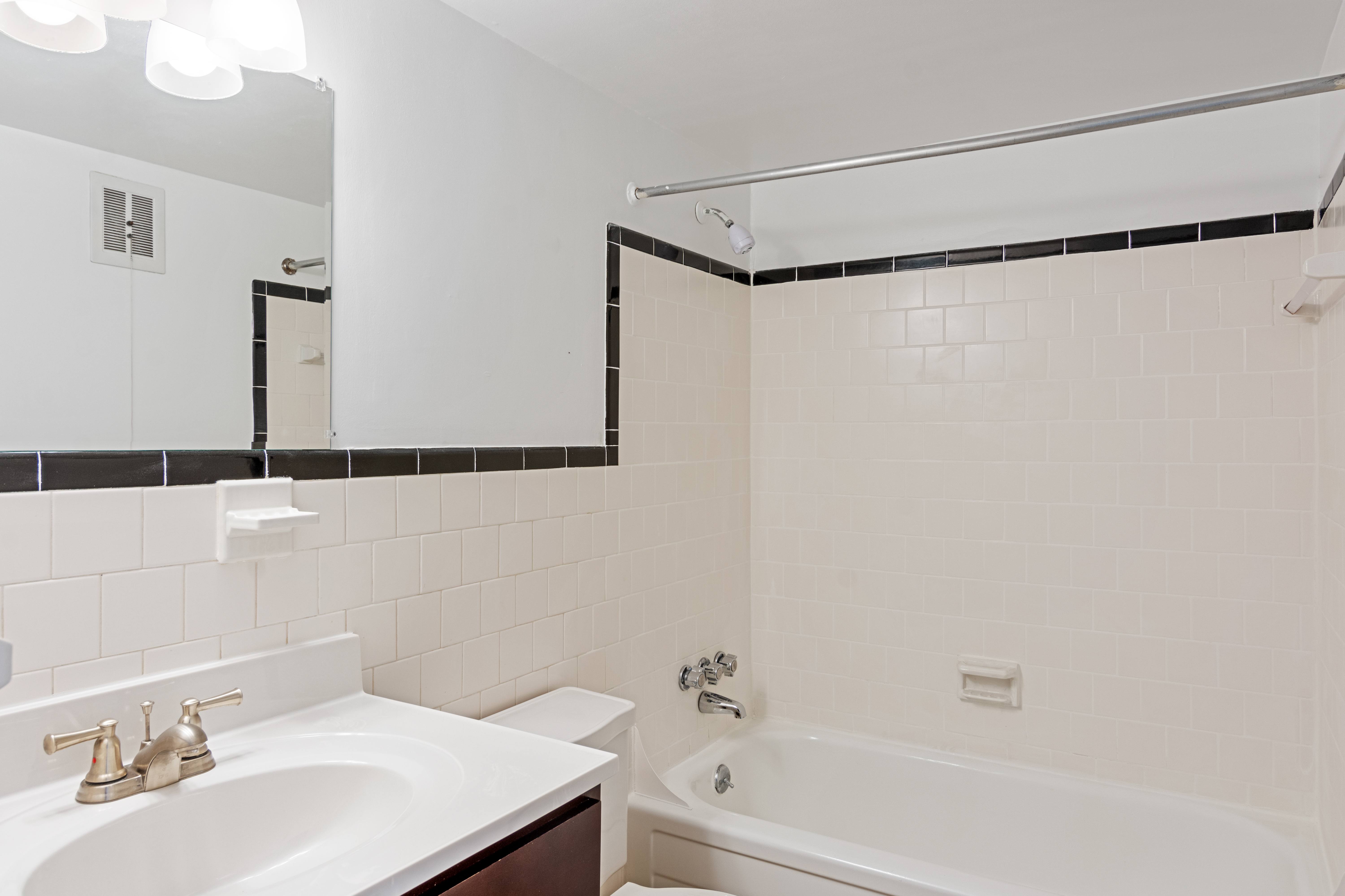 Mercury West Apartments – photo 5