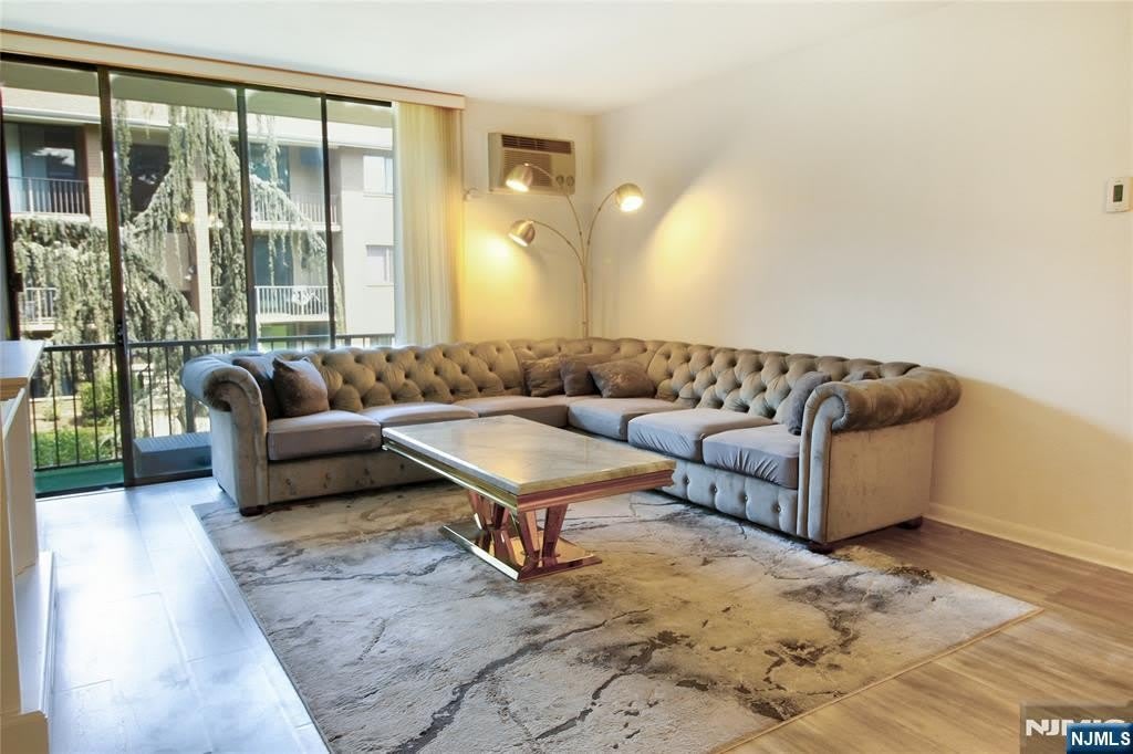 464 Liberty Street – photo 1