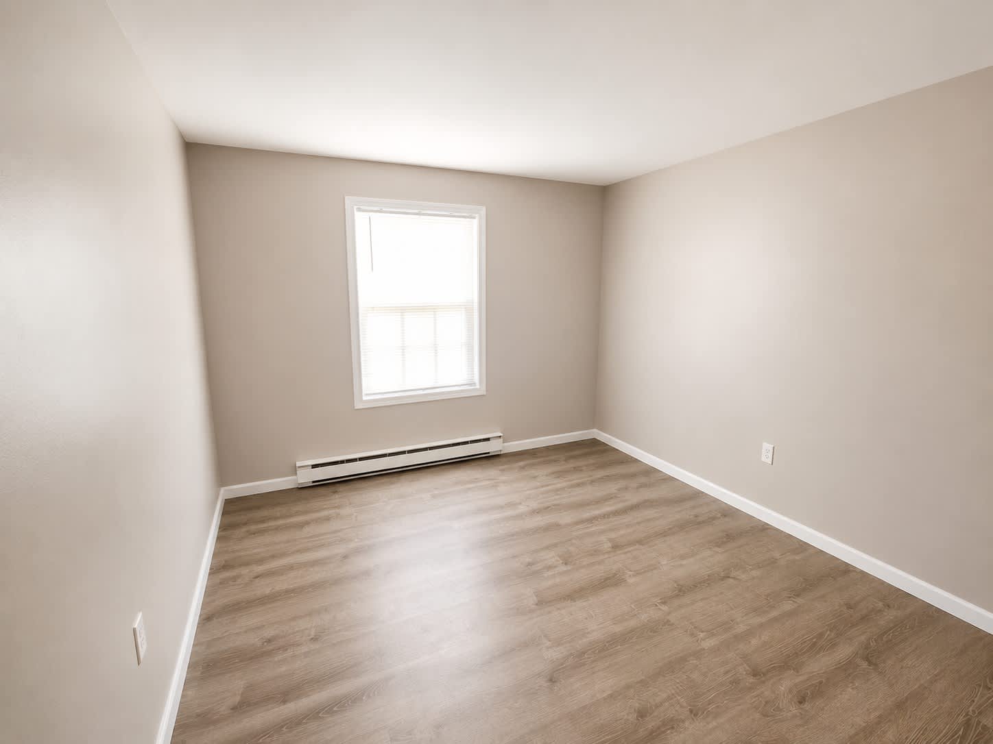 311 Littleton Avenue – photo 4