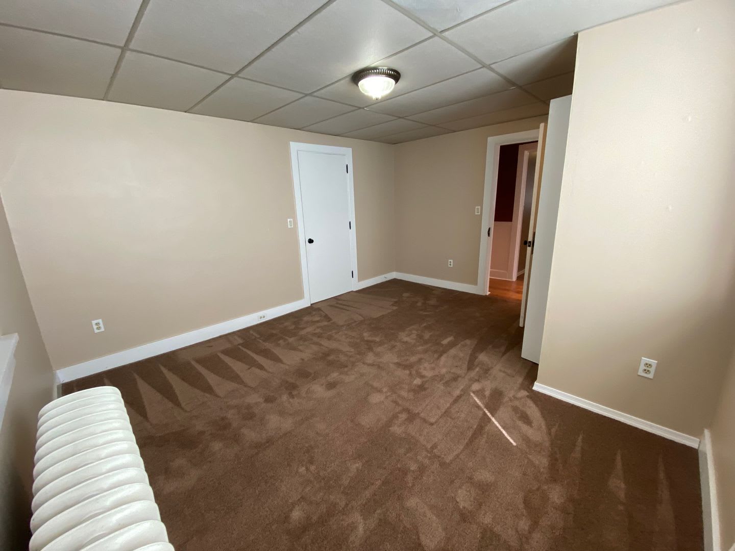 3 BEDROOM APARTMENT! – photo 4