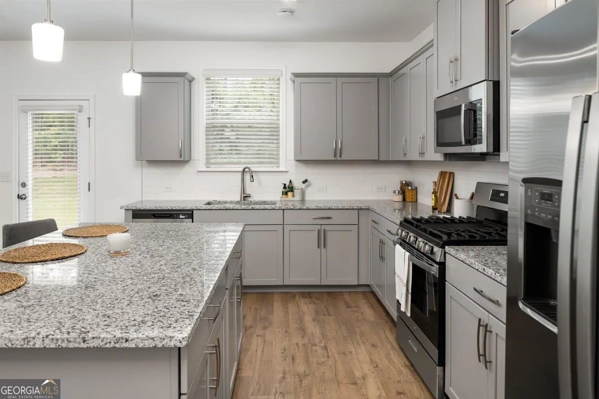 1610 Wellston Drive – photo 2