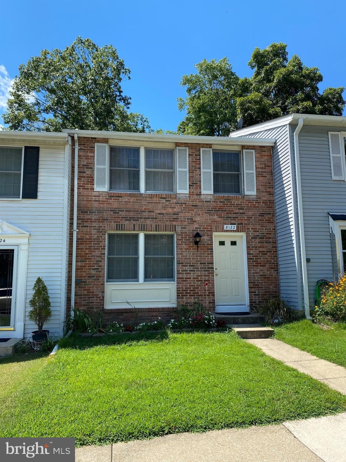 8122 PARKDALE Court – photo 1