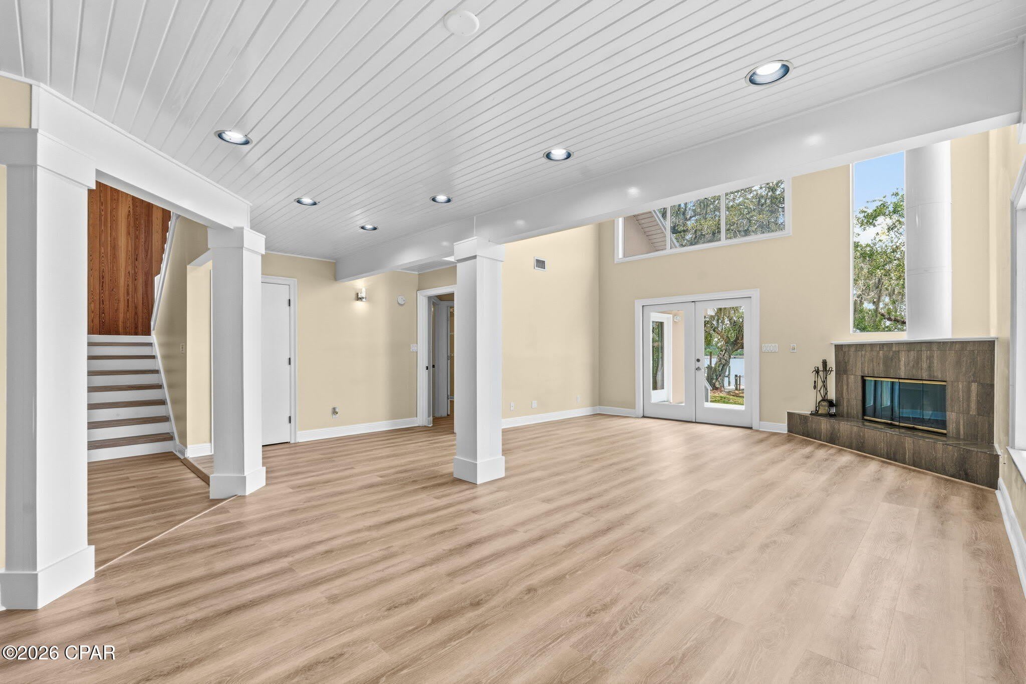 2718 Country Club Drive – photo 4