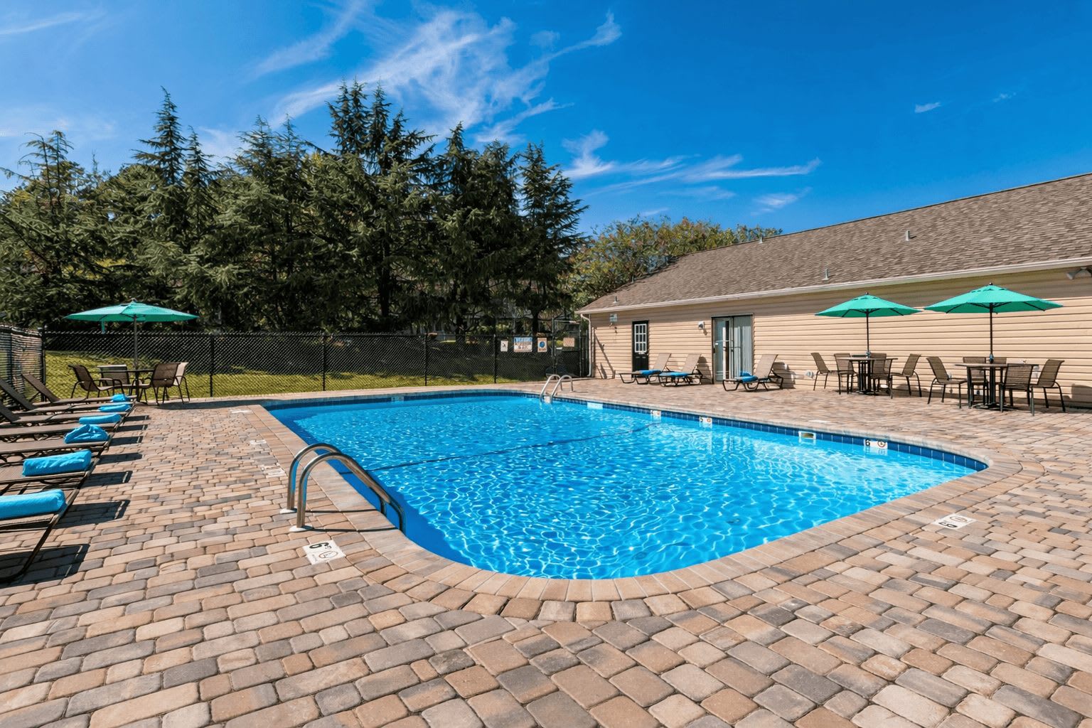 Crestview Huntington – photo 4