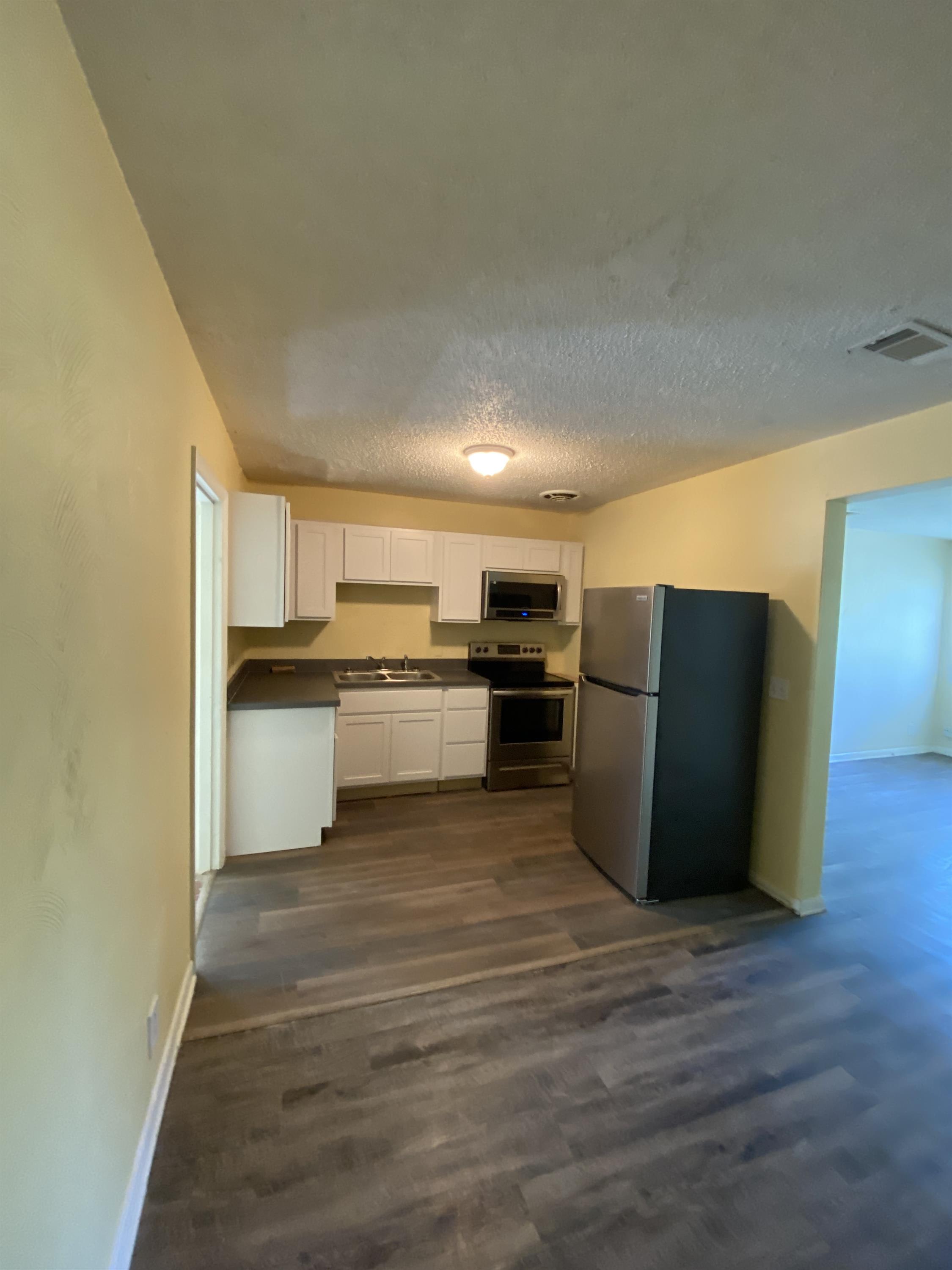 4910 Rhode Island Drive North – photo 3