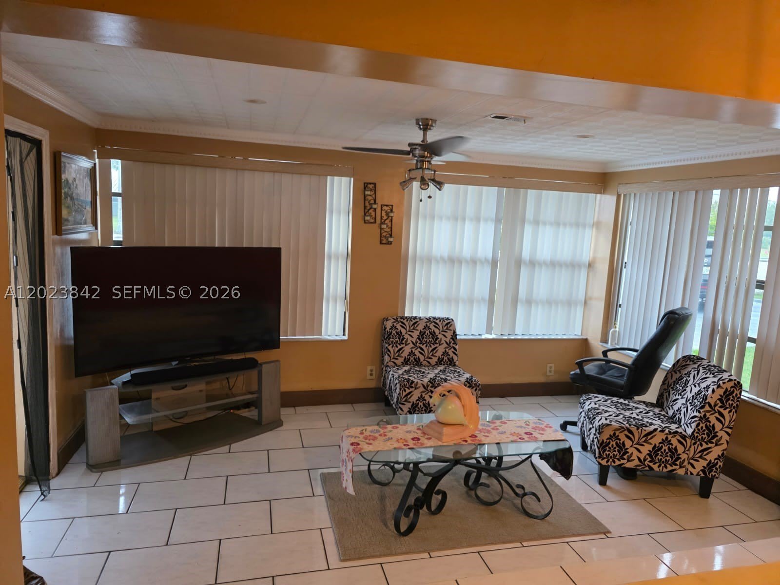 620 NW 199th St – photo 1