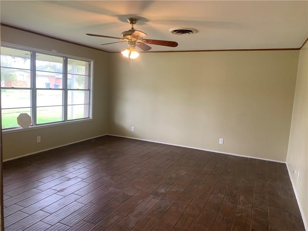 6026 Orms Drive – photo 2