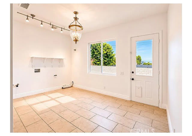 19462 Harding Lane – photo 4