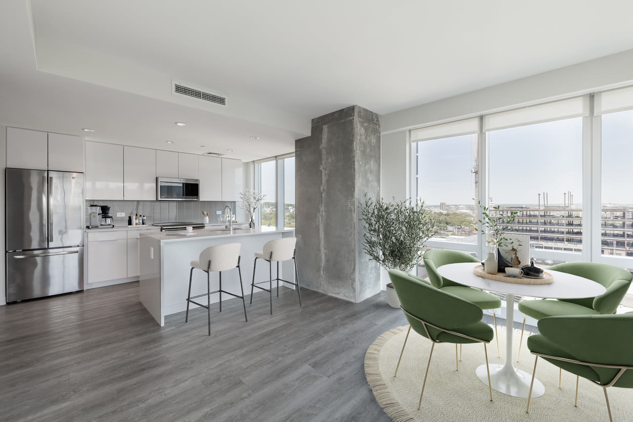 Pierce Boston – photo 2