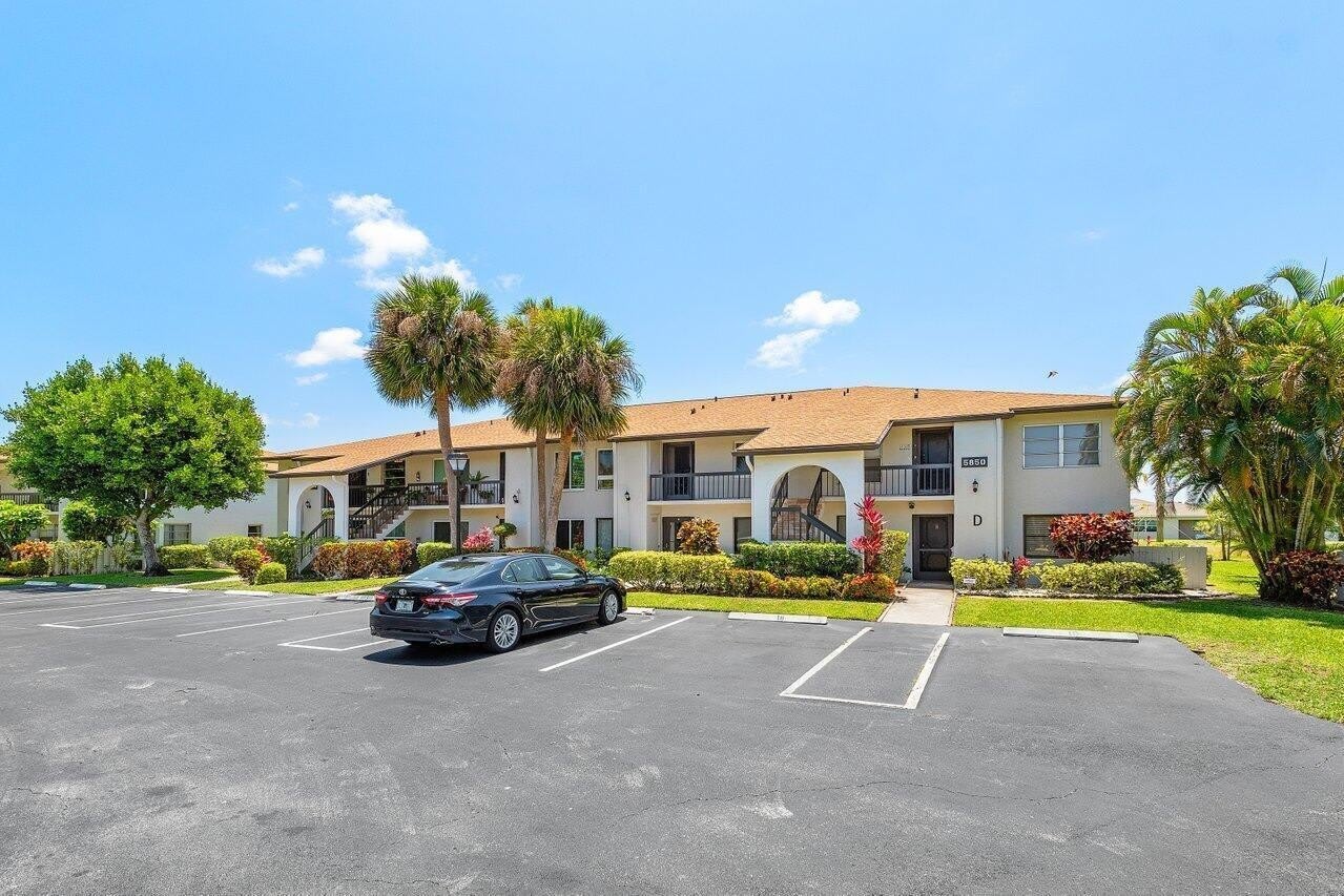 5850 Sugar Palm Court – photo 2