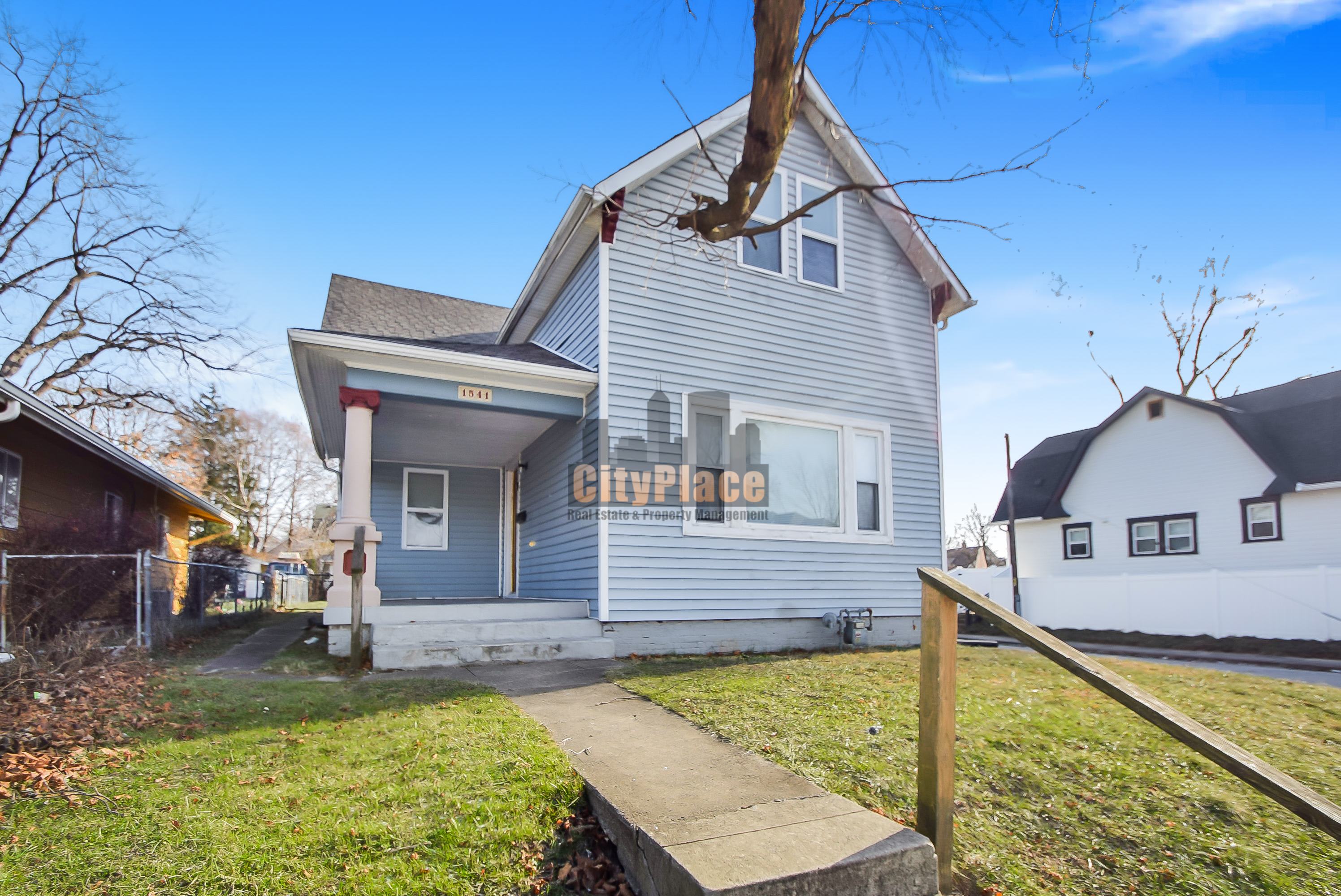1541 Spruce St – photo 3