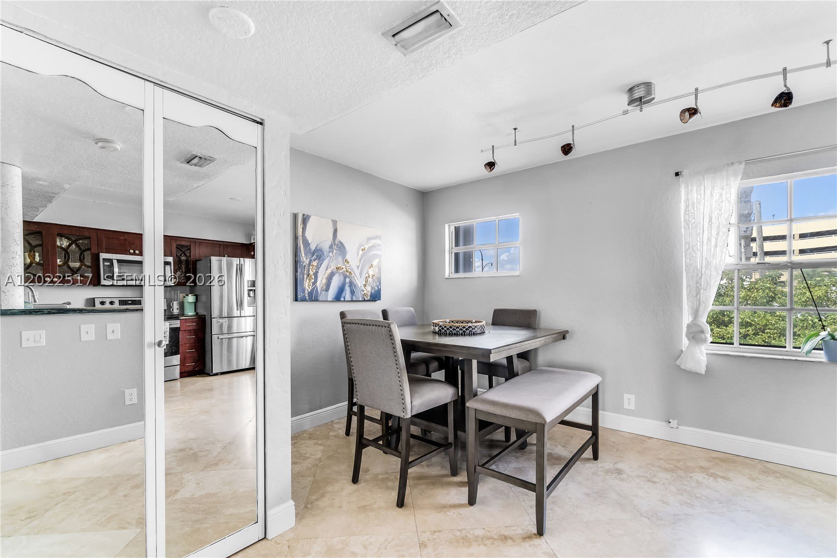 349 Virginia St – photo 3