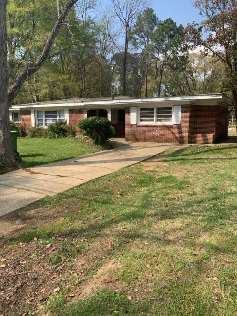 1419 Beaumont Dr. – photo 1