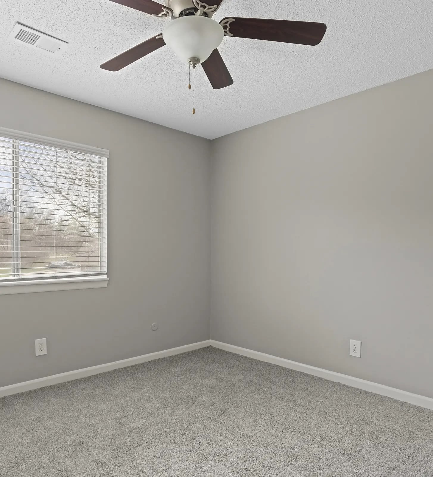 Riverside View Apartments – photo 5