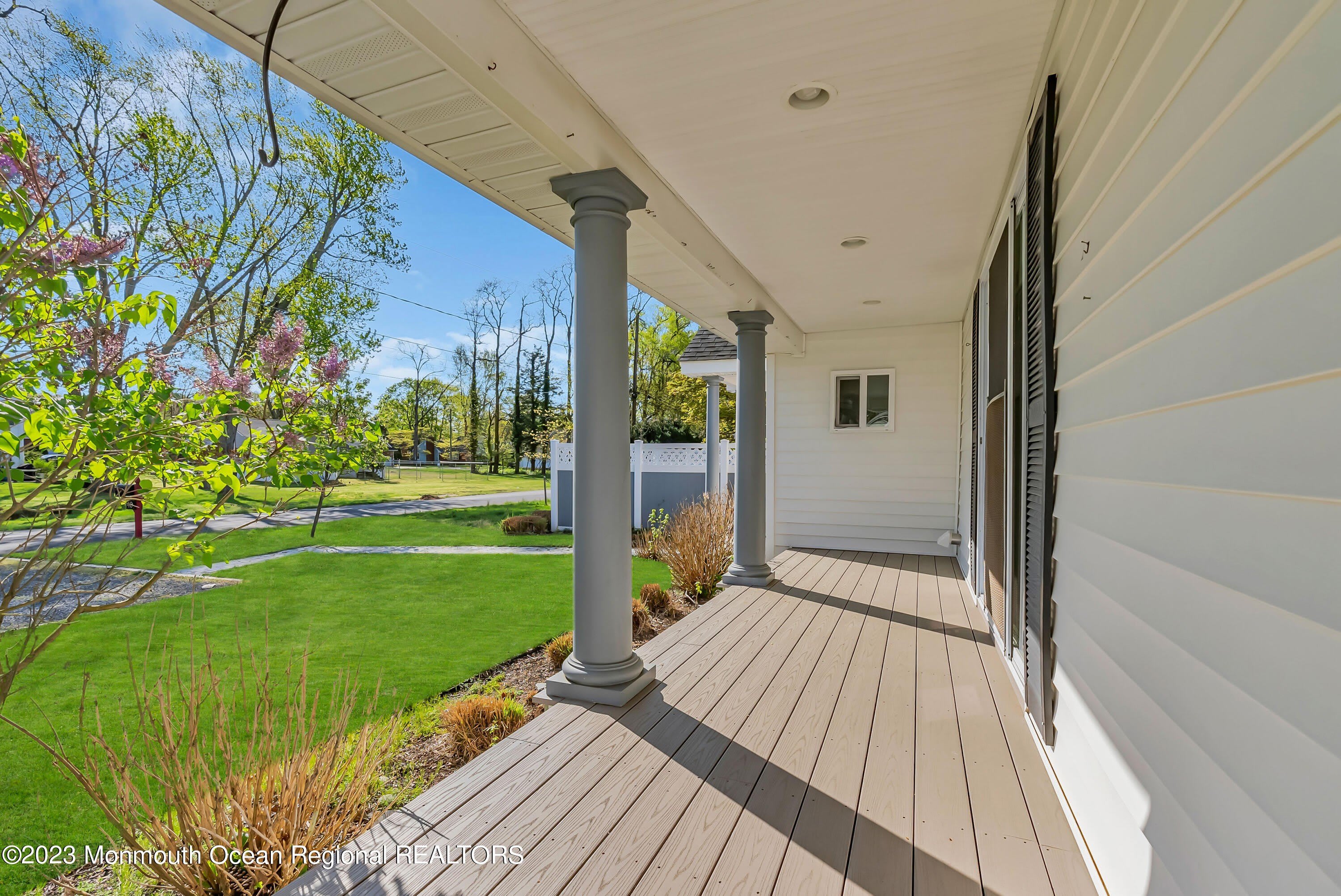 140 Idlewood Avenue – photo 3
